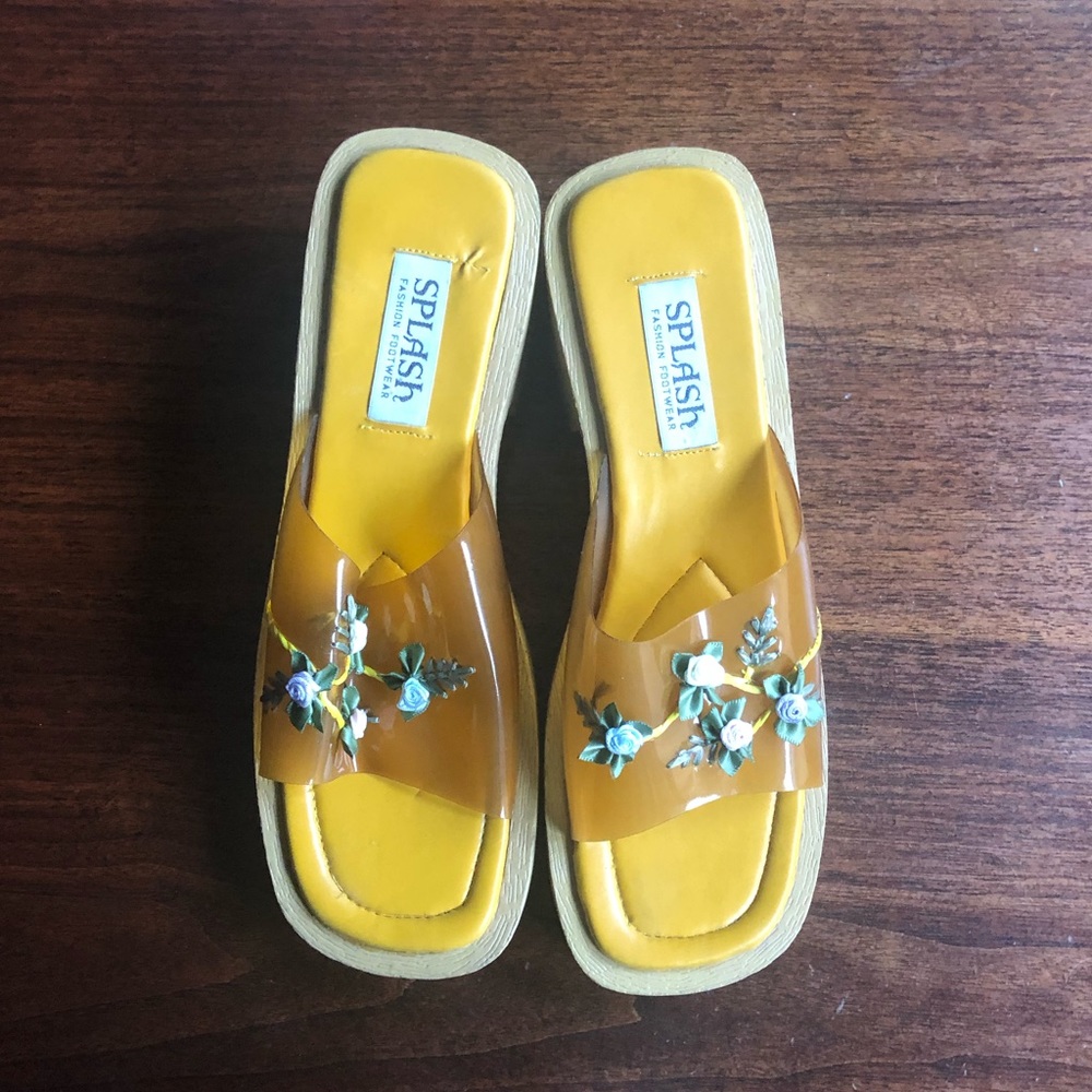 90s/Y2k Yellow Chunky Heels